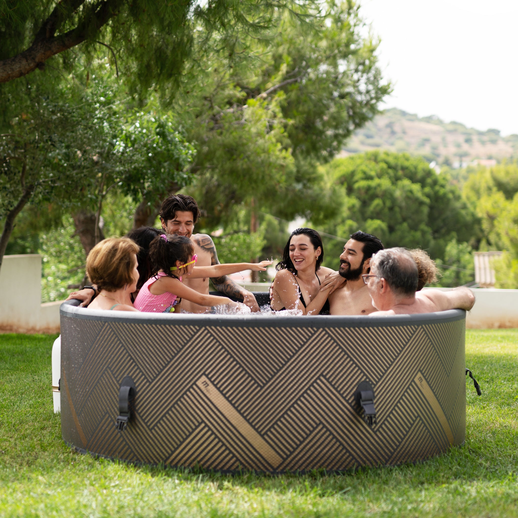 Mono Eco Hot Tub