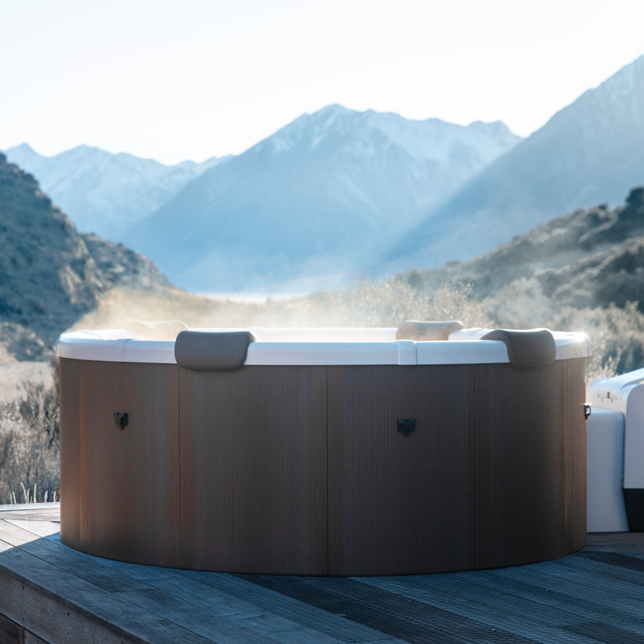 Rova Hot Tub