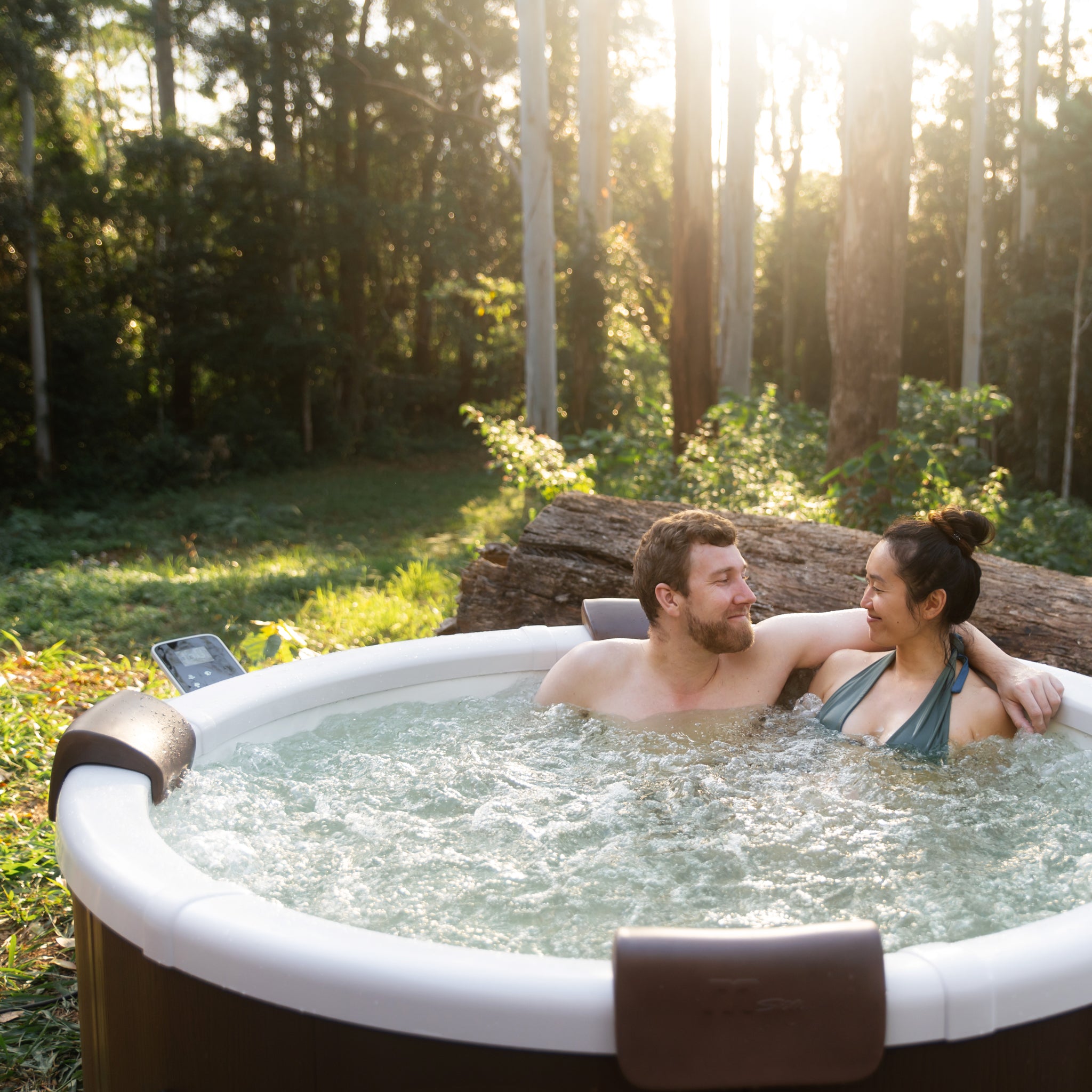 Rova Hot Tub