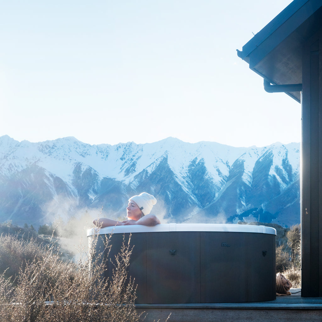 Rova Hot Tub