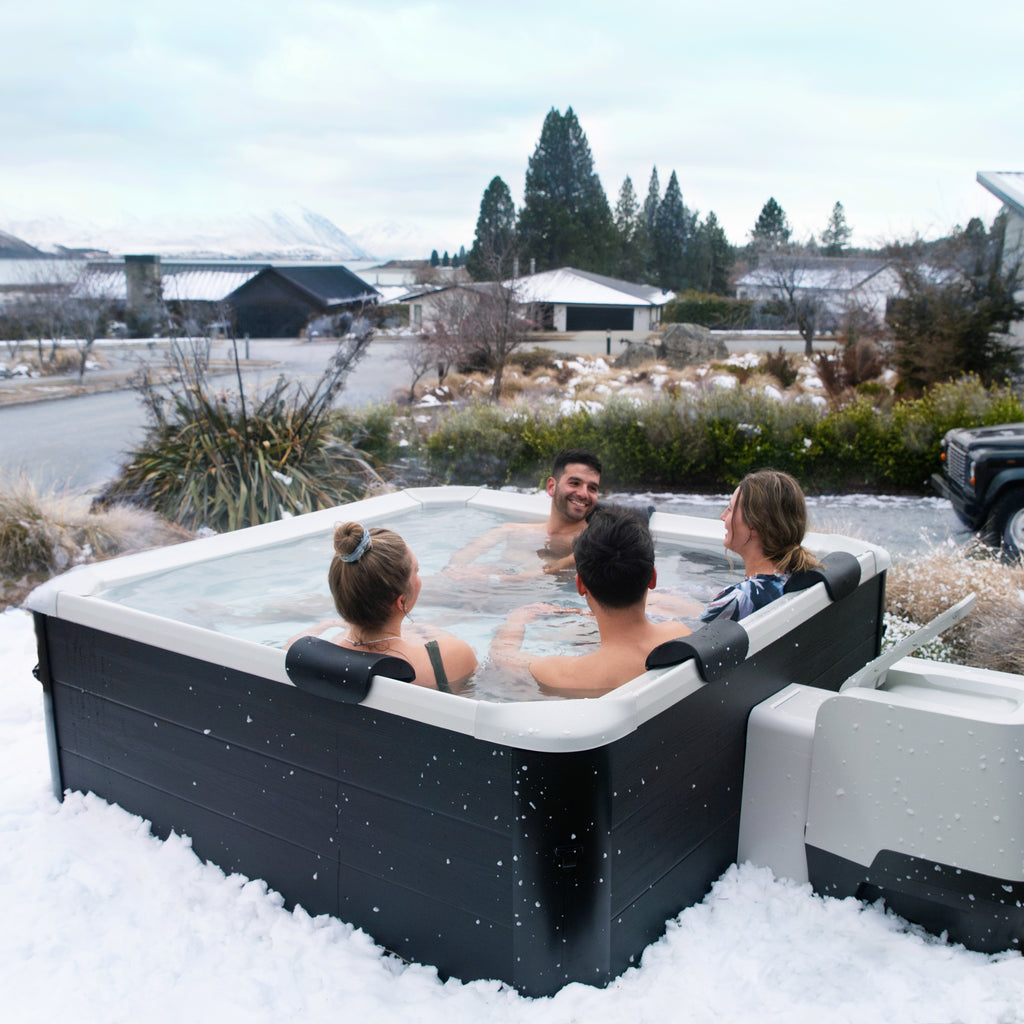 Oslo Aero Plus Hot Tub