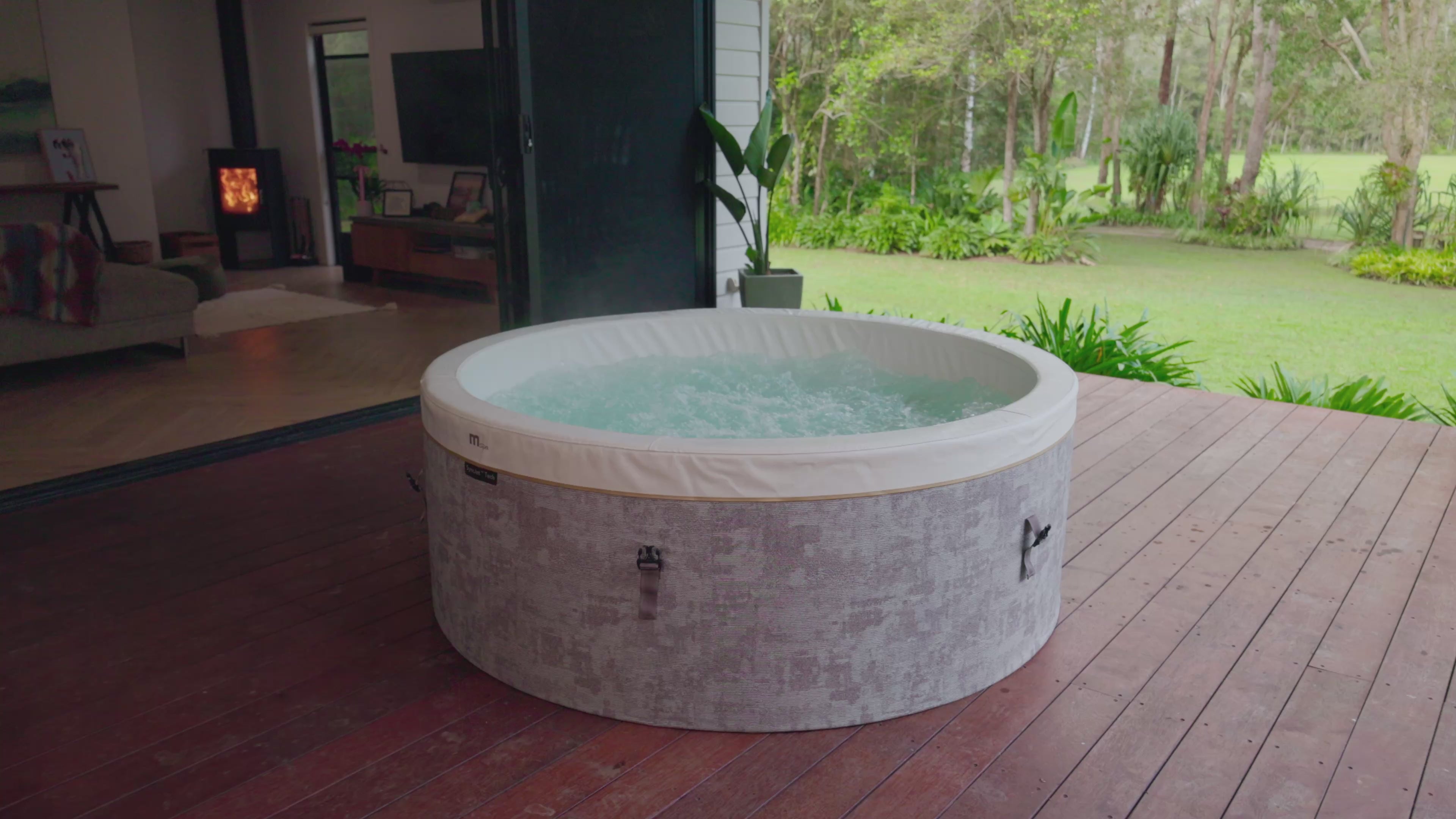 Cocoon Eco Hot Tub